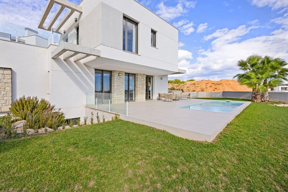 4-bedroom villa in Sierra Cortina
