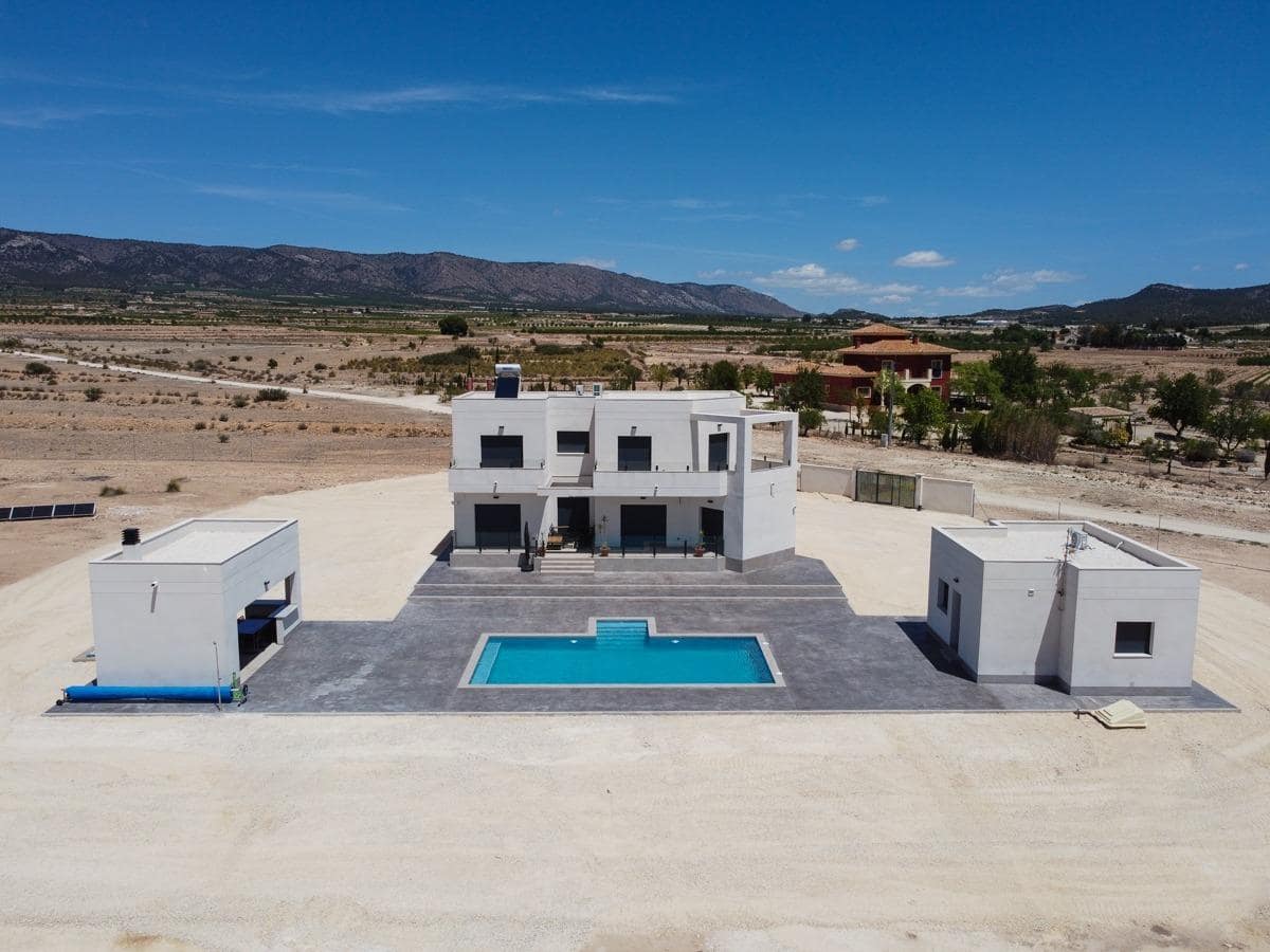 NEW BUILD VILLAS IN PINOSO